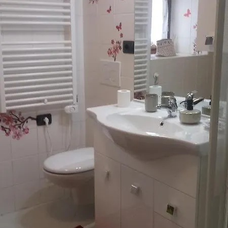 Lo Peillo Nyaraló